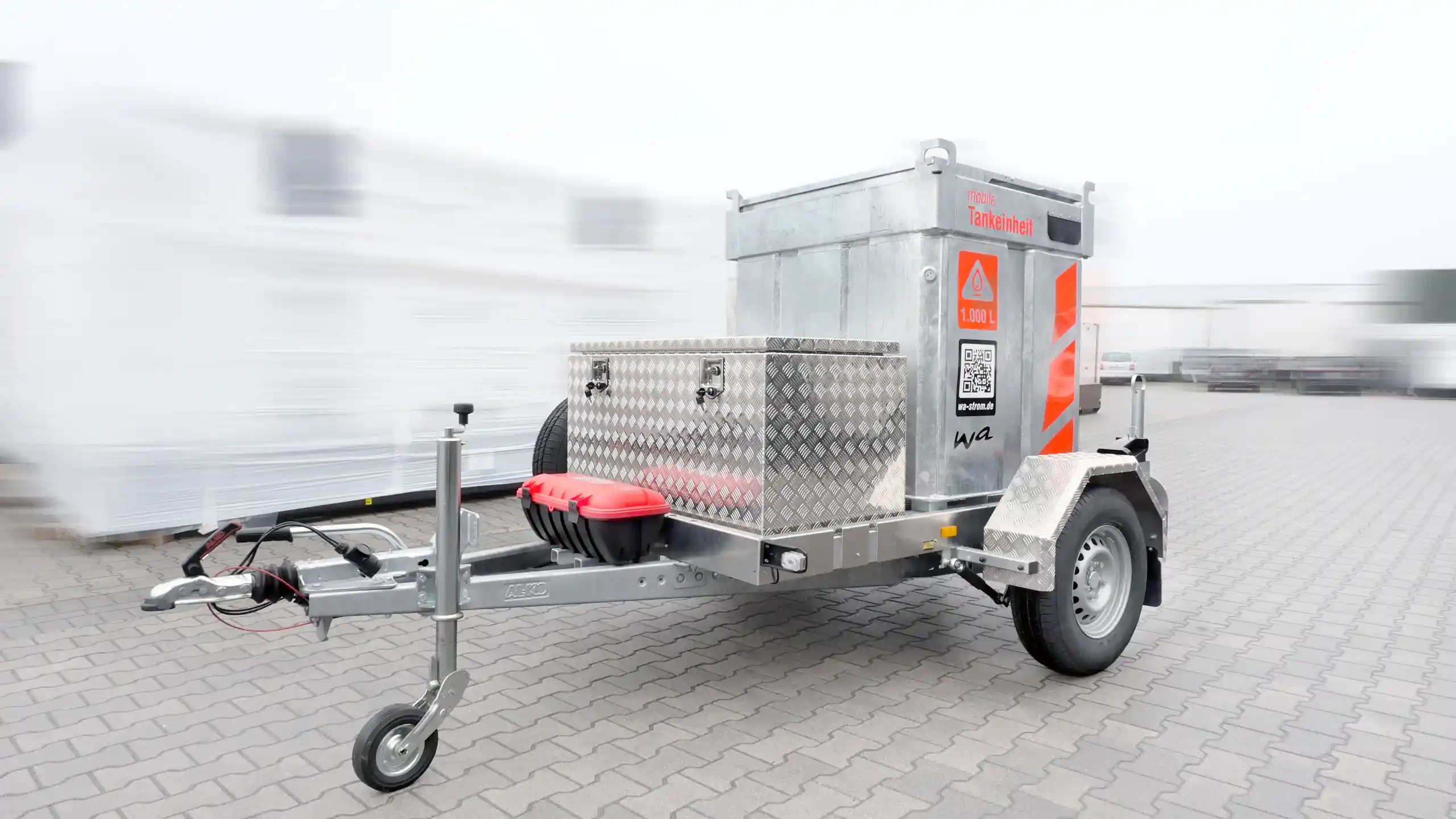 Tankanhänger Flutlichtaggregate 990 Liter